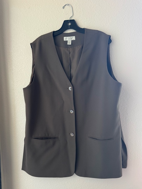 Lord & Taylor Tops - Vintage Sleeveless V-Neck Button Front Vest - Brown Lord & Taylor 18W Workwear